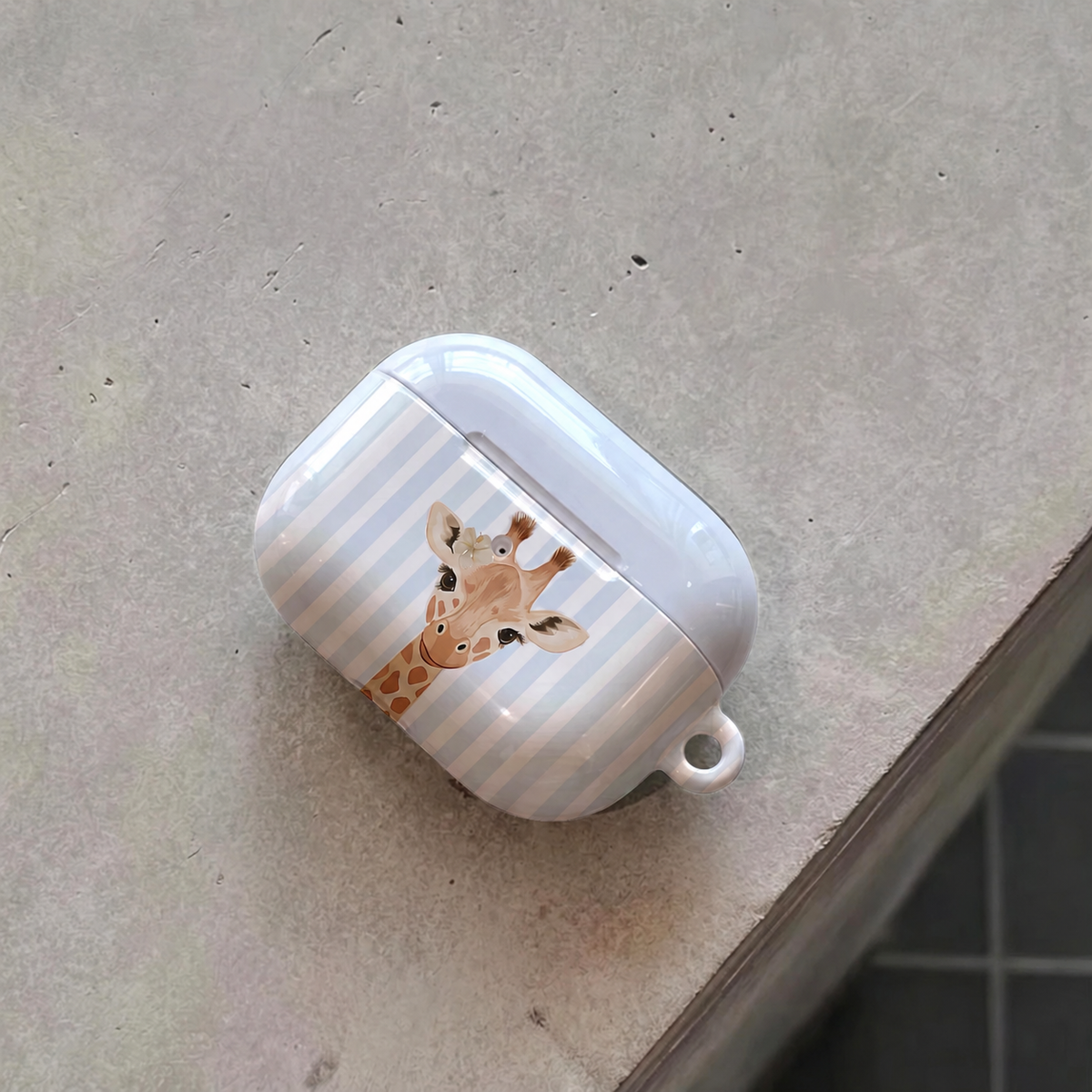 Baby Blue Giraffe AirPods Case